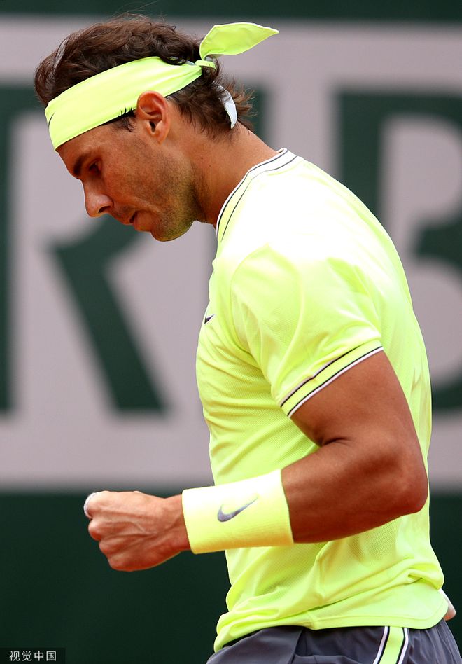 爱游戏登陆入口-费德勒官方宣布刷新纪录新规，德国队引发争议！引发球迷热议(费德勒集锦)